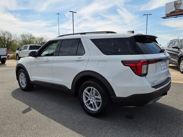 New 2026 Ford Explorer Active RWD image 40