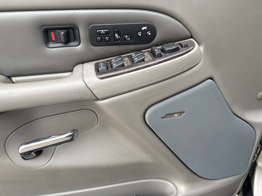 Used 2006 GMC Yukon Denali image 17