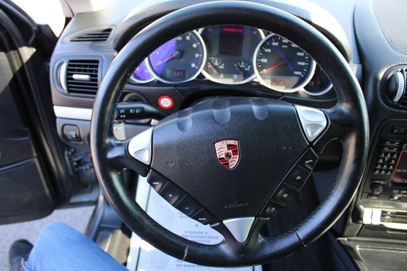 Used 2005 Porsche Cayenne S image 14