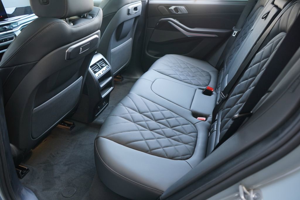 New 2026 BMW X5 sDrive40i w/ M Sport Package image 18