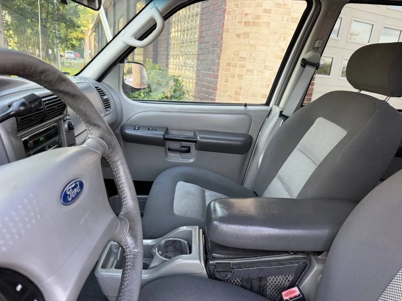 Used 2003 Ford Explorer Sport Trac XLT RWD image 14