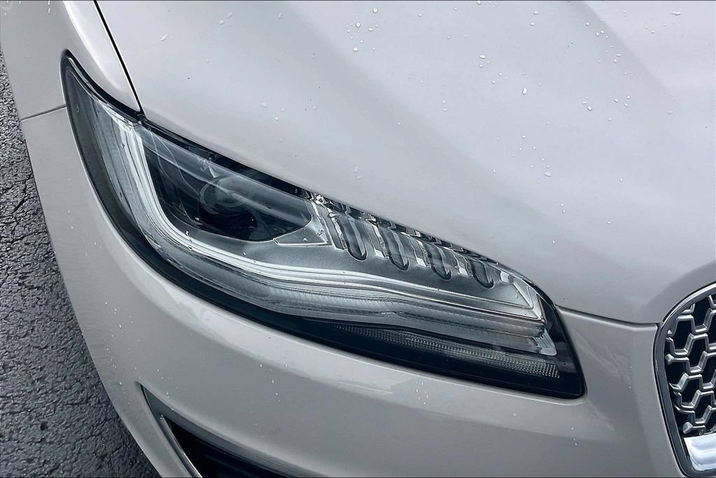 Used 2019 Lincoln MKZ Premiere FWD image 27