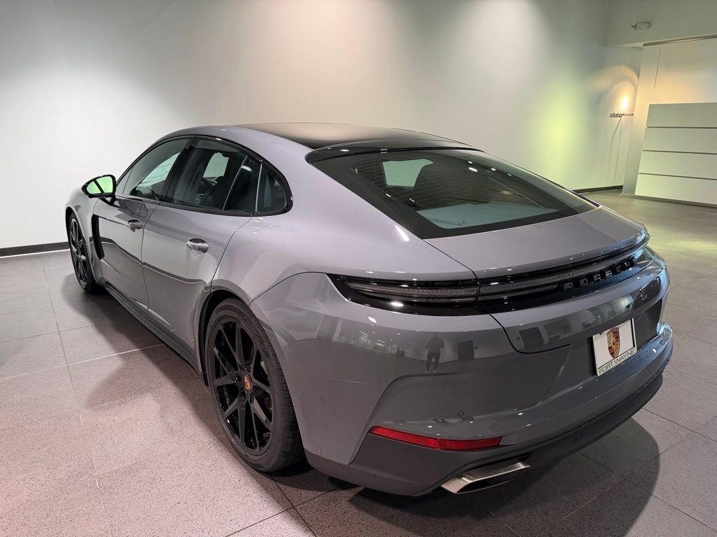New 2026 Porsche Panamera 4 image 3