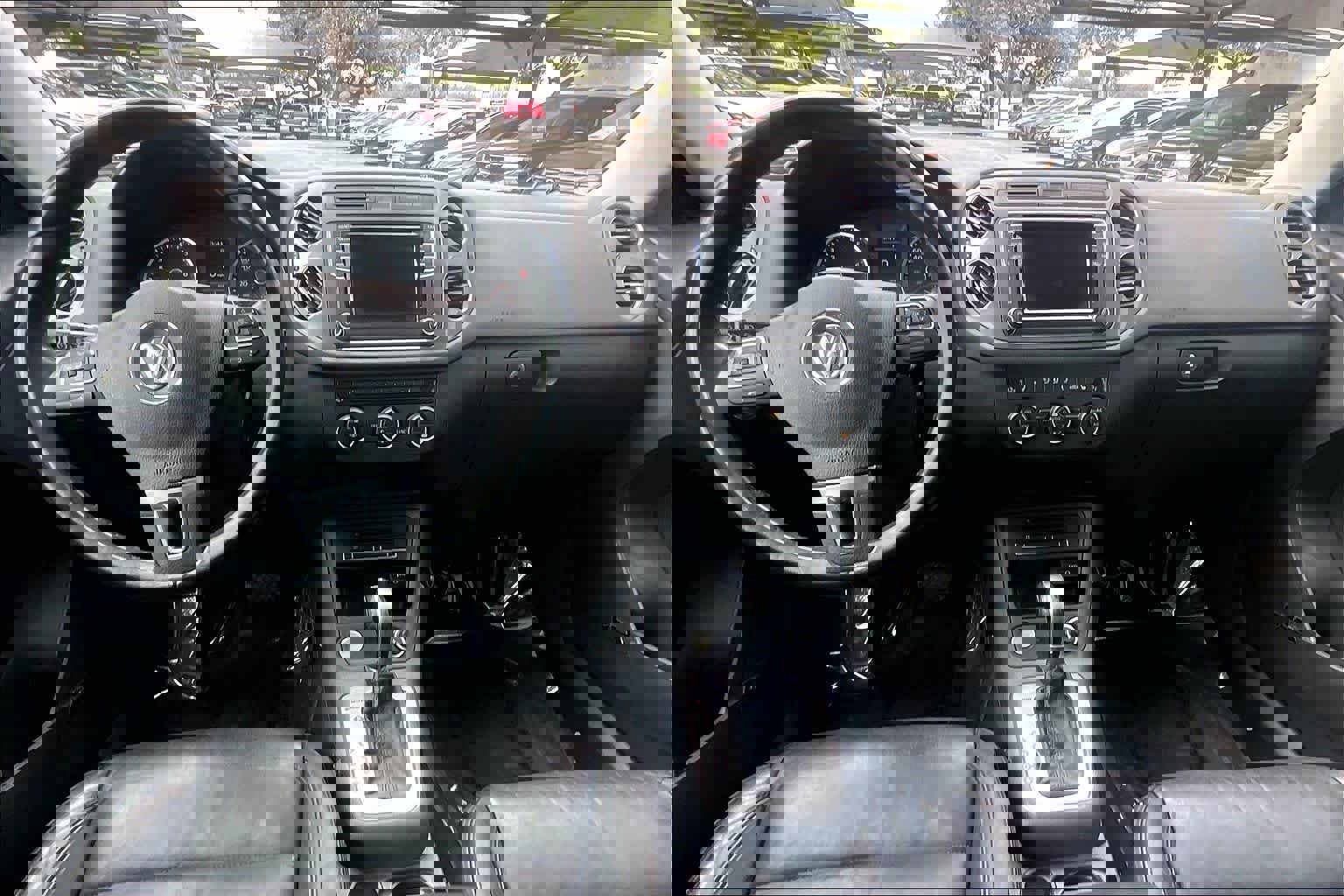 Used 2016 Volkswagen Tiguan SEL image 16