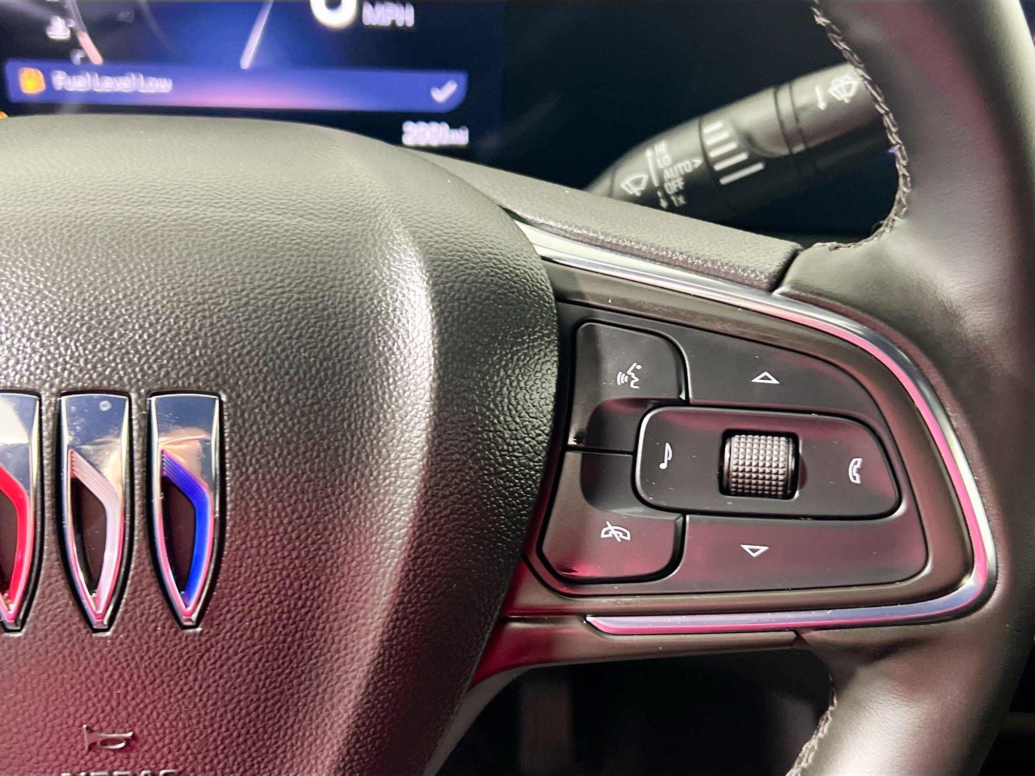 Used 2025 Buick Envista Avenir image 19