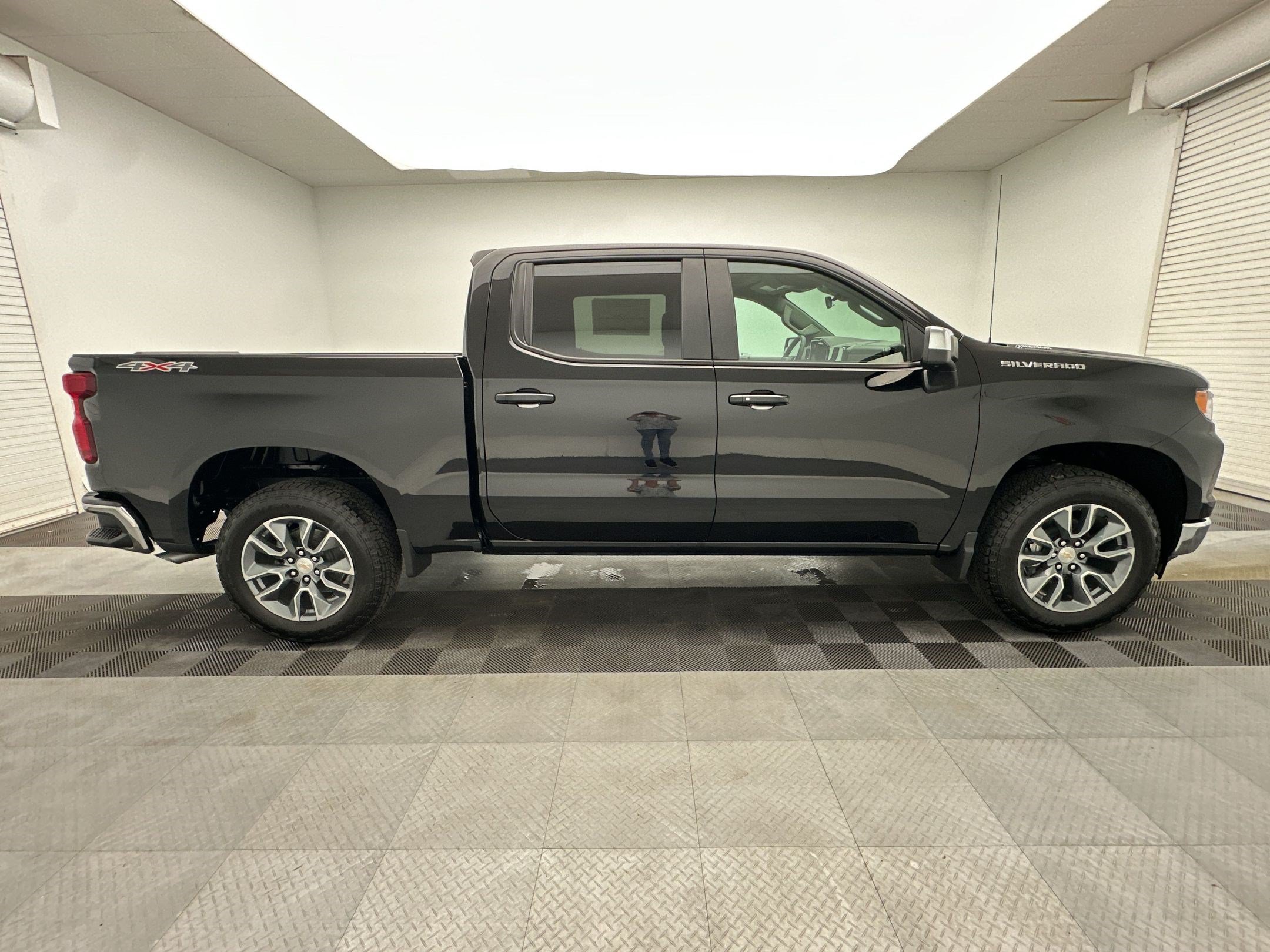 New 2026 Chevrolet Silverado 1500 LT AWD/4WD image 8