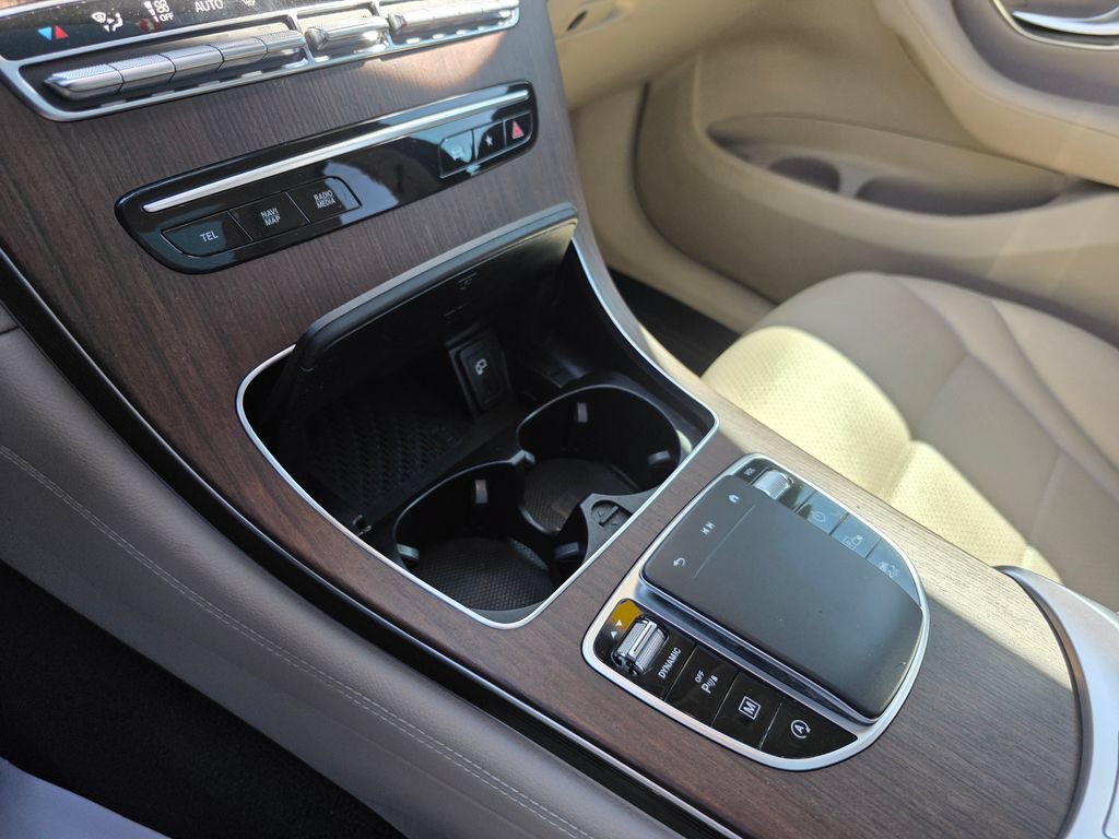 Used 2021 Mercedes-Benz GLC 300 4MATIC image 10