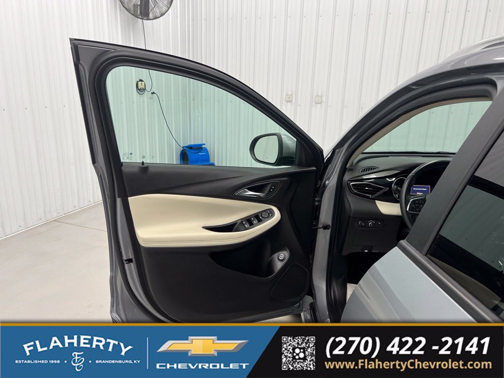 Used 2023 Buick Encore GX Select w/ Experience Buick Package AWD/4WD image 8