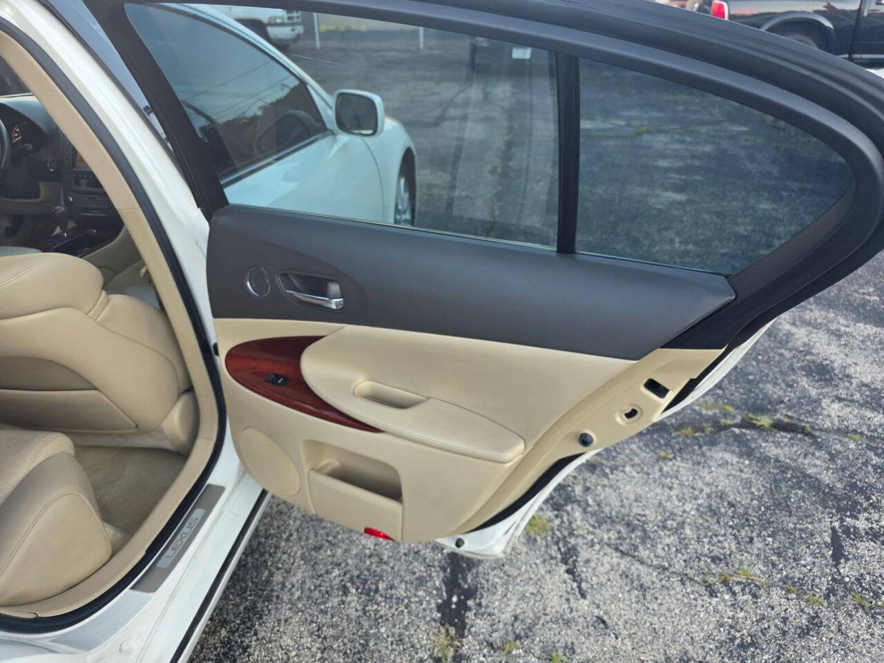 Used 2006 Lexus GS 300 w/ Preferred Accessory Pkg RWD image 11