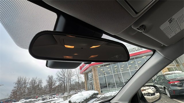 Used 2018 Toyota RAV4 LE image 23