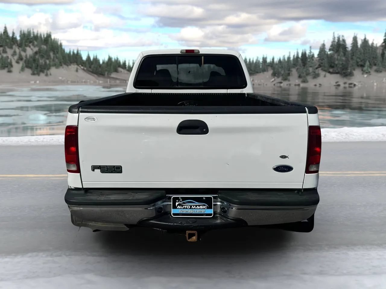 Used 2004 Ford F350 XLT AWD/4WD image 4