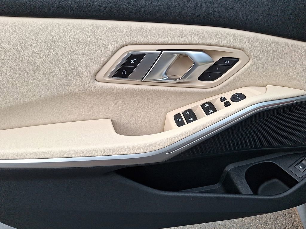 Certified 2023 BMW 330i xDrive Sedan w/ Premium Package image 9