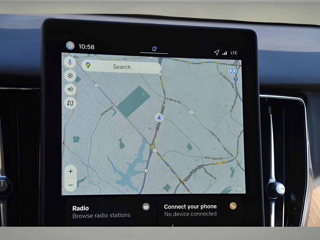 New 2026 Volvo XC60 B5 Plus w/ Protection Package Premier image 21