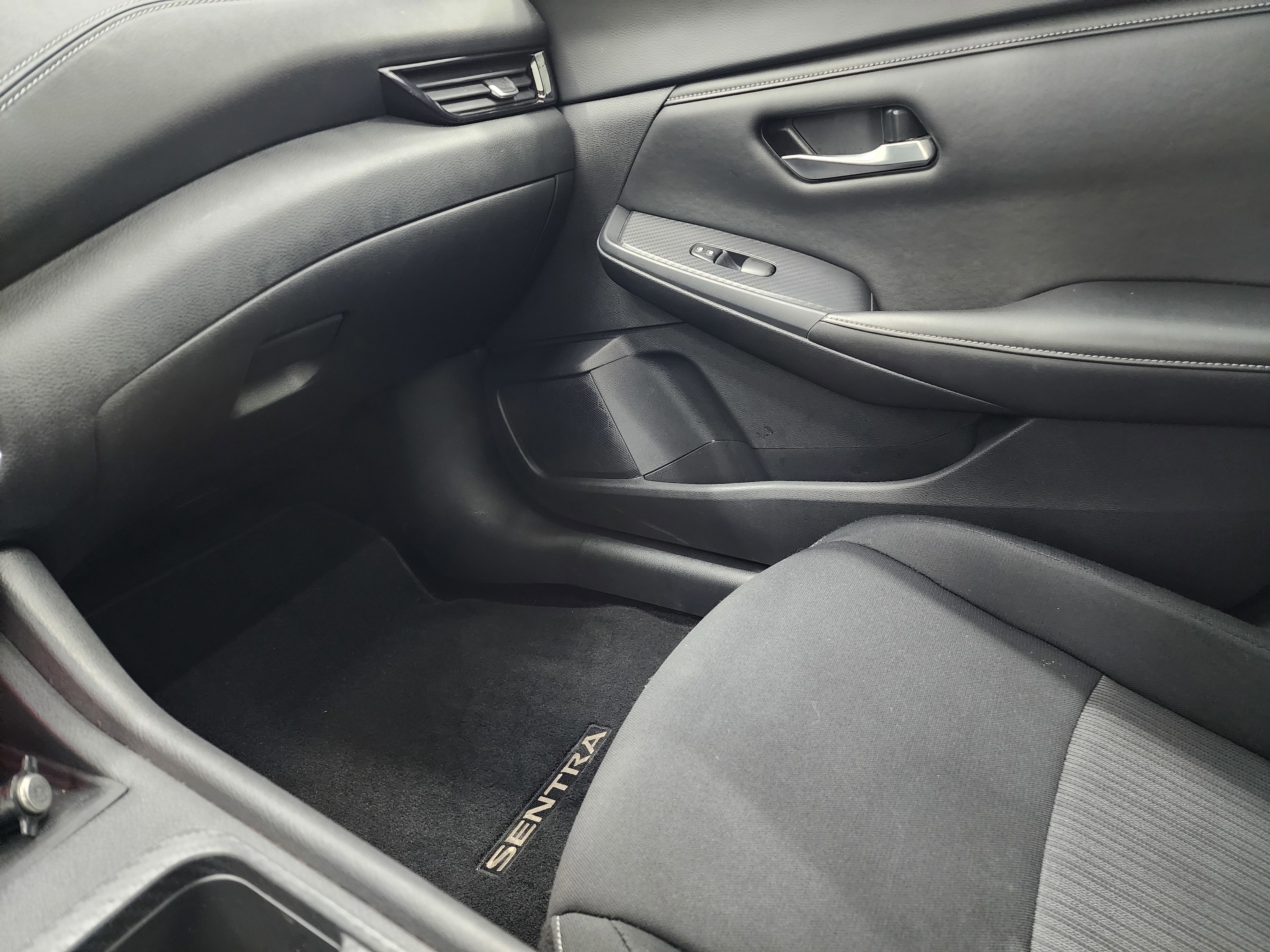 Used 2023 Nissan Sentra SV image 13