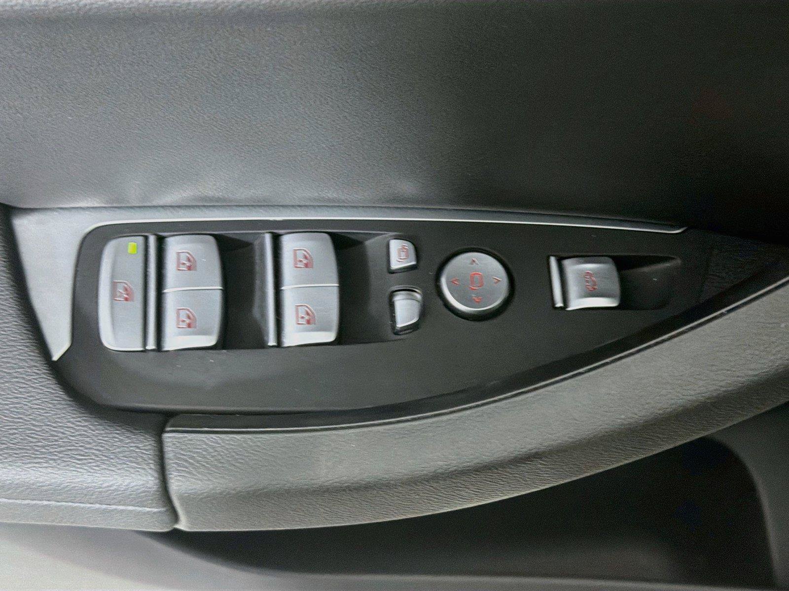Used 2023 BMW X3 sDrive30i w/ Premium Package w/ZPA RWD image 17