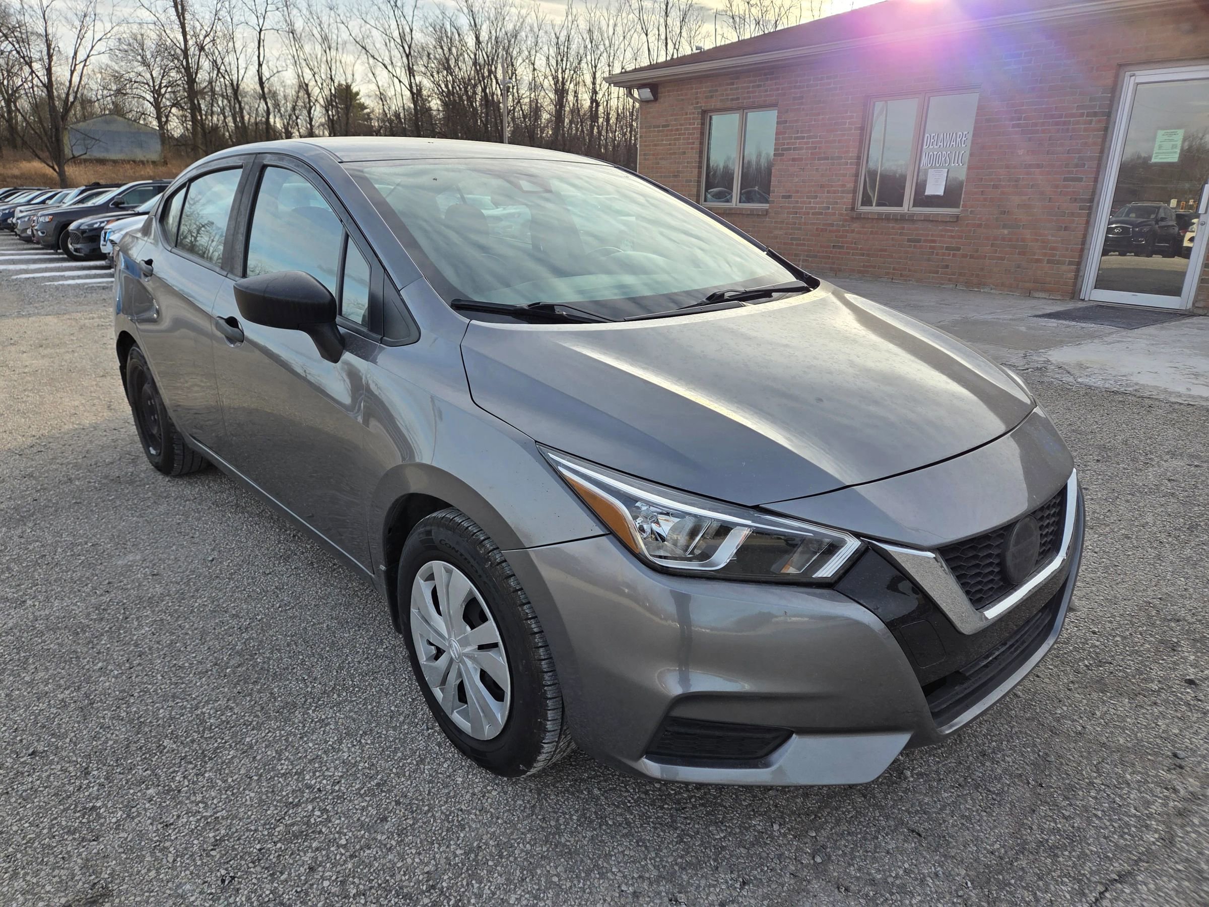 Used 2021 Nissan Versa S image 3