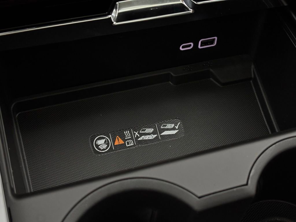 New 2026 GMC Yukon Denali w/ Sun & Power Step Package image 34