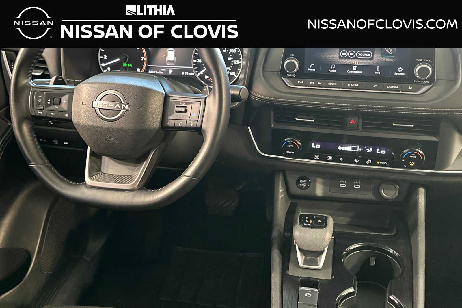 Certified 2025 Nissan Rogue SV AWD/4WD image 1