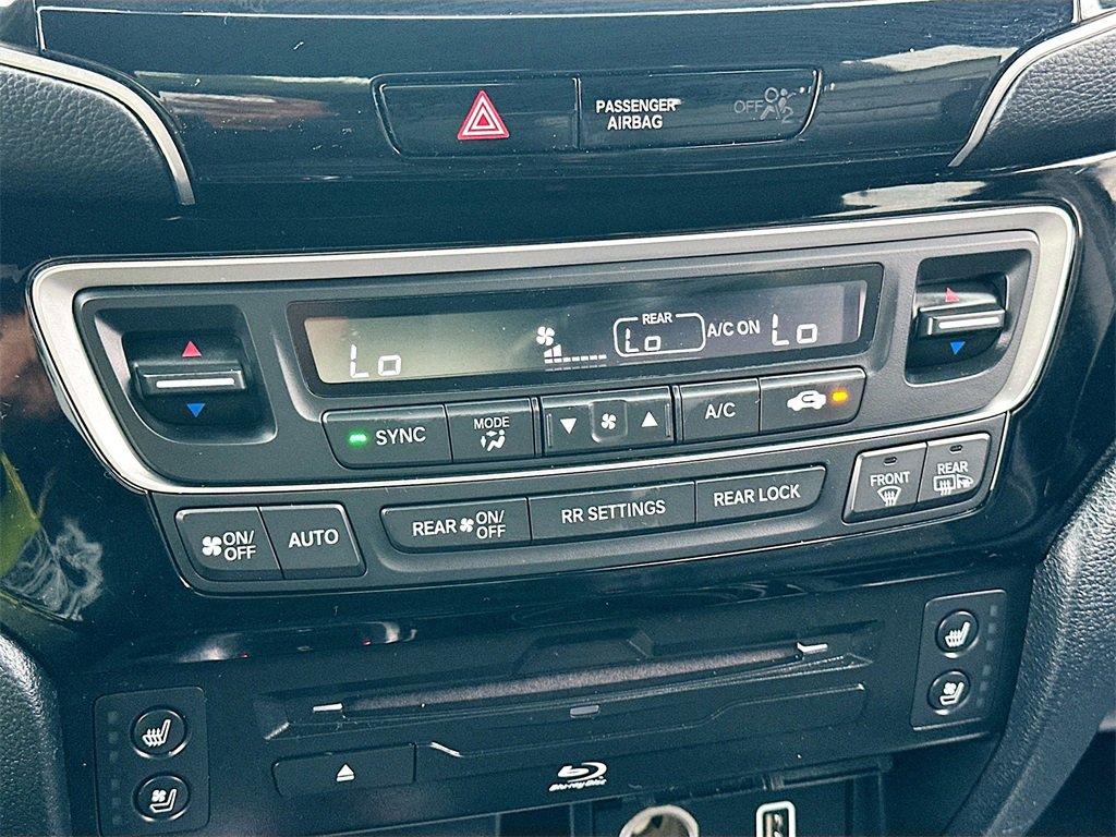 Used 2022 Honda Pilot Black Edition image 16