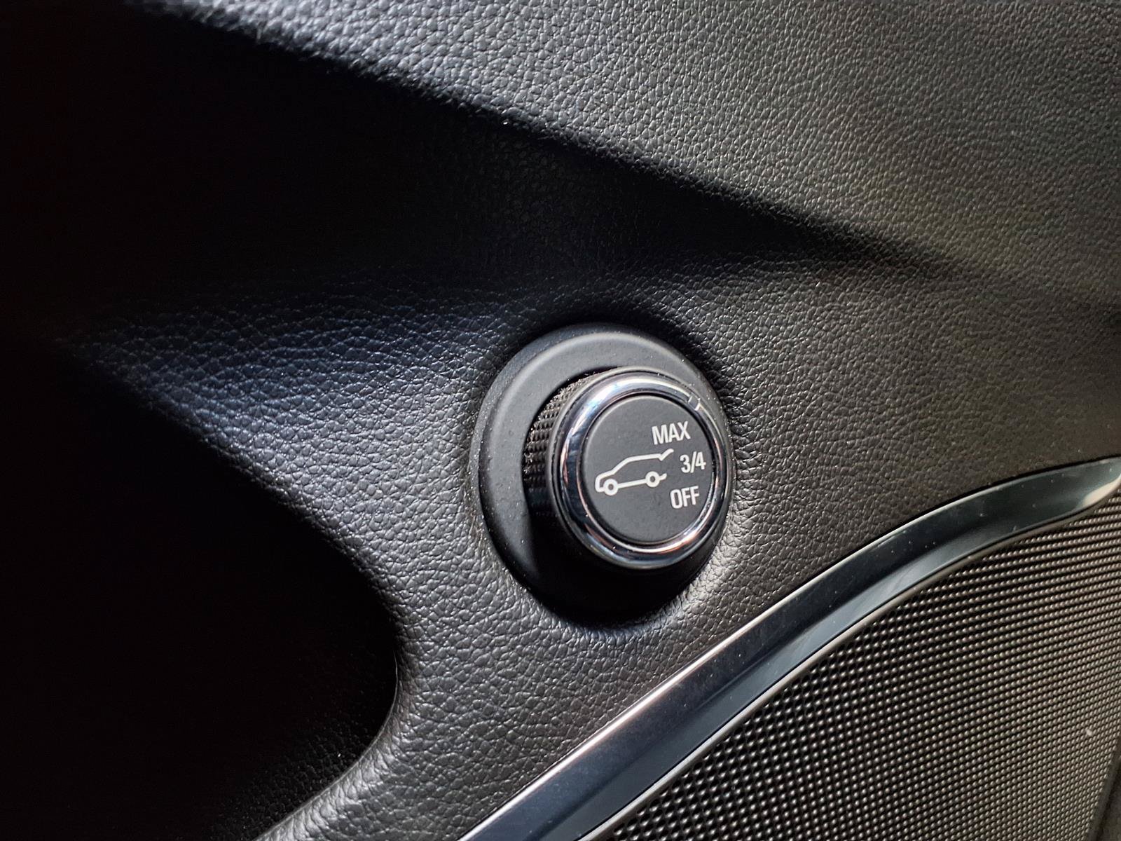 Used 2024 Buick Enclave Essence FWD image 18