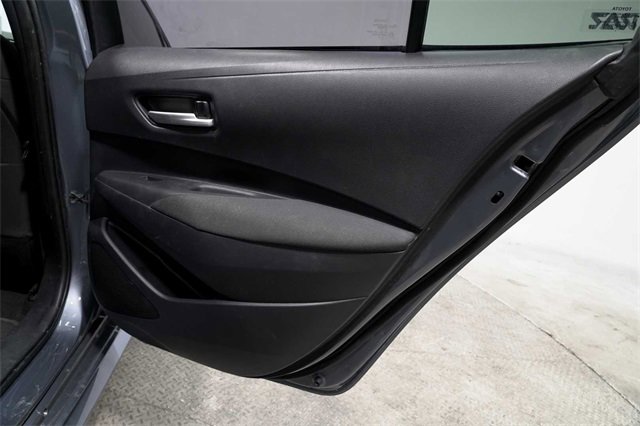 Used 2021 Toyota Corolla LE image 13