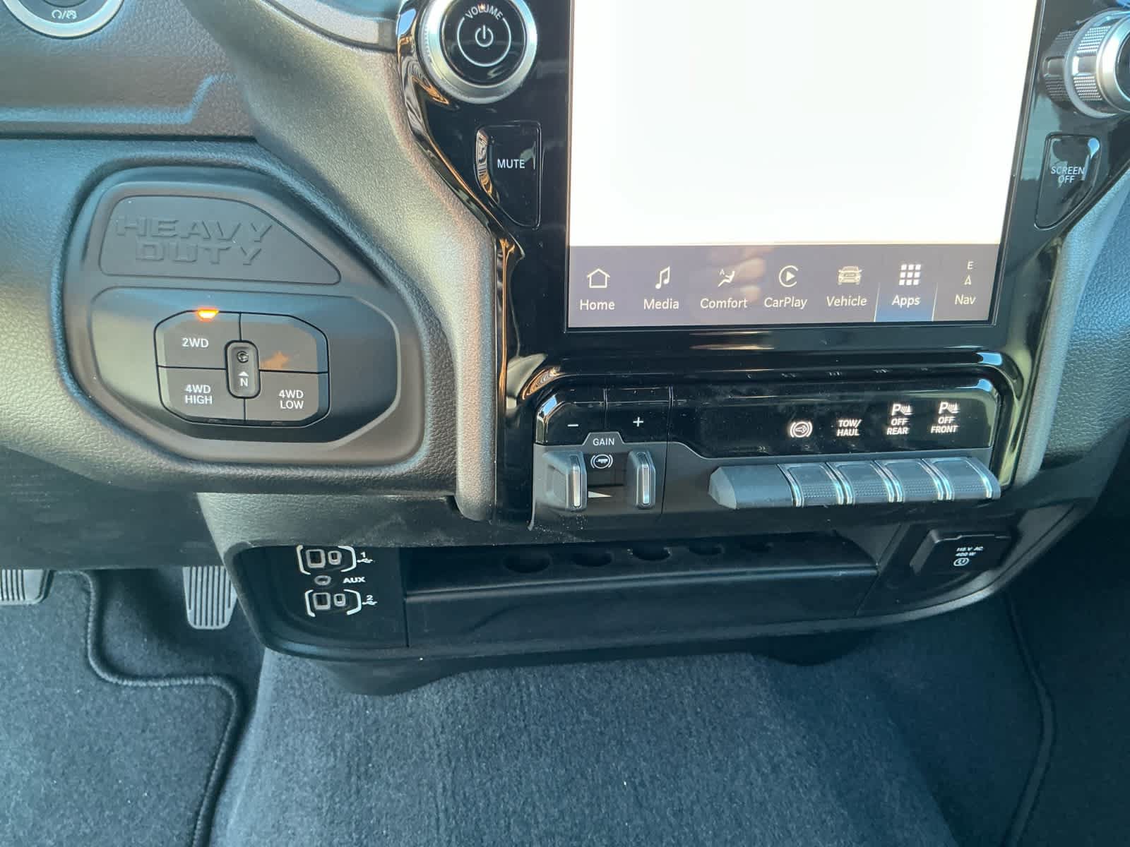 New 2026 RAM 3500 Tradesman AWD/4WD image 25