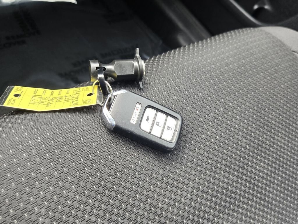 Used 2021 Honda HR-V EX image 19