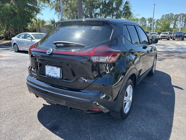 Used 2021 Nissan Kicks S FWD image 4