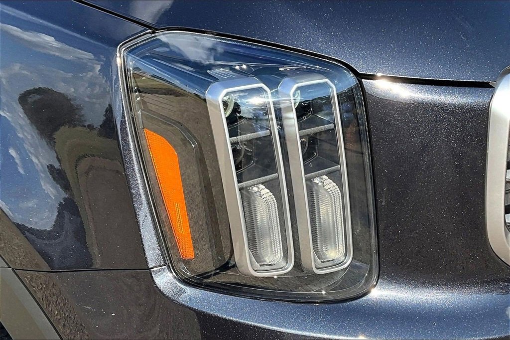 Certified 2025 Kia Telluride SX Prestige image 31