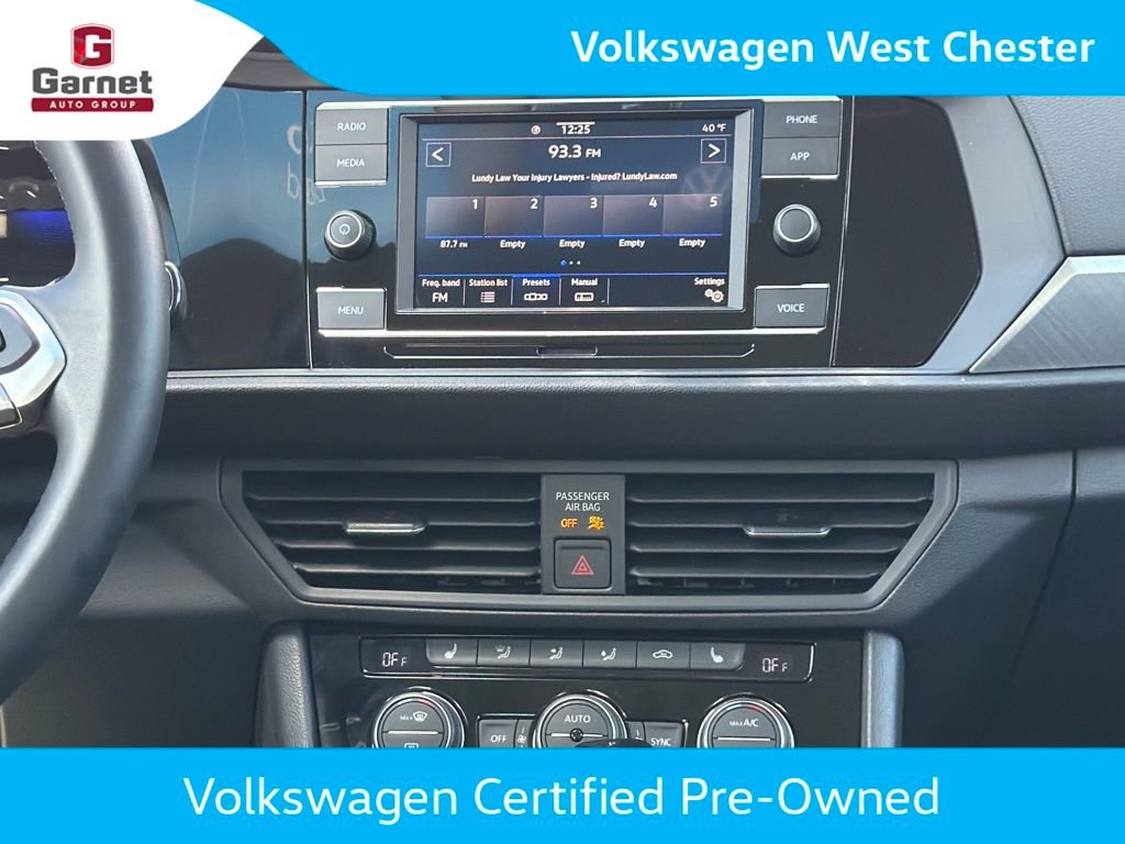 Certified 2023 Volkswagen Jetta SE FWD image 19