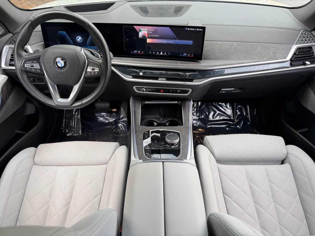 Used 2025 BMW X5 xDrive40i AWD/4WD image 41
