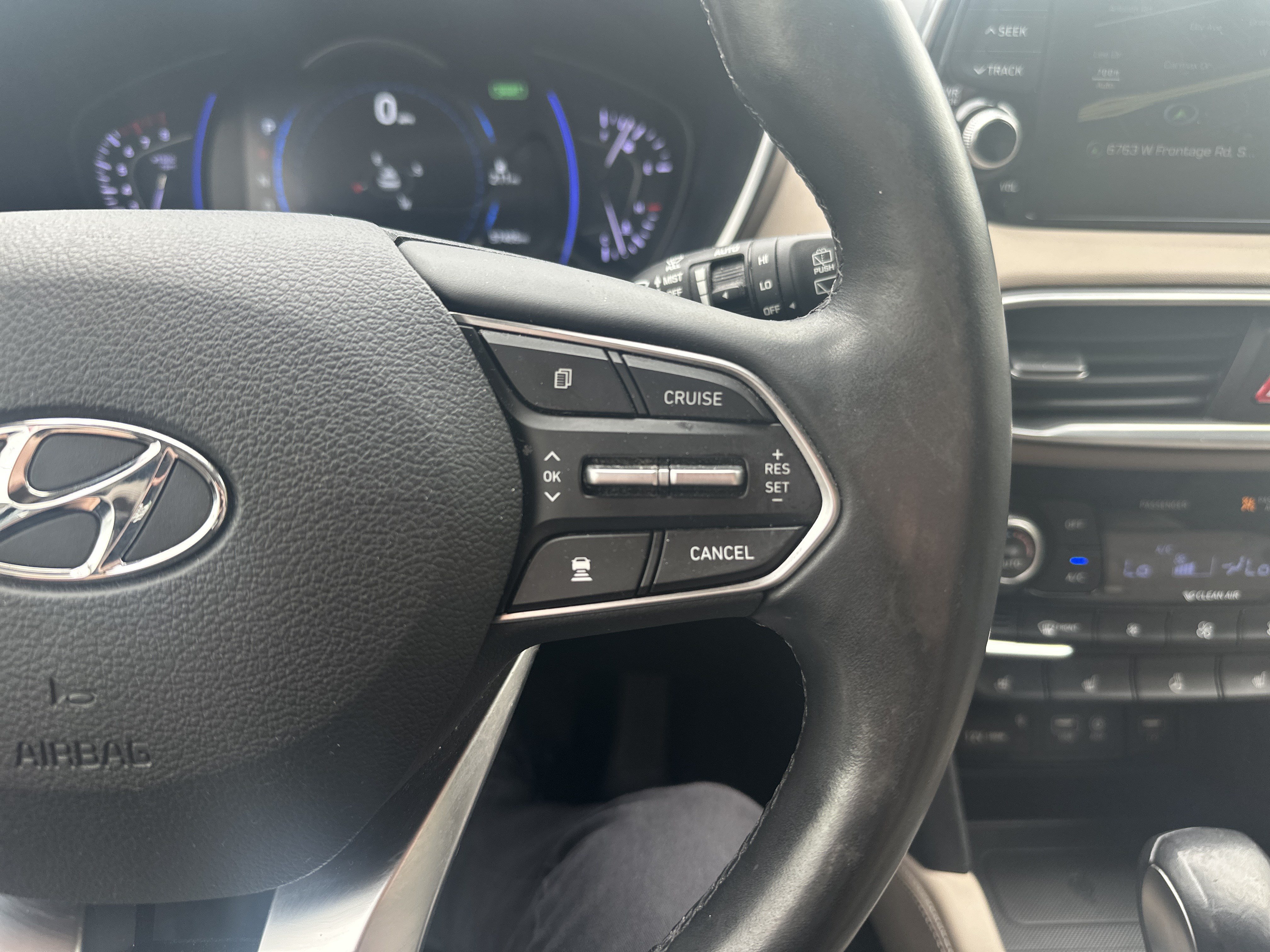 Used 2019 Hyundai Santa Fe AWD image 19