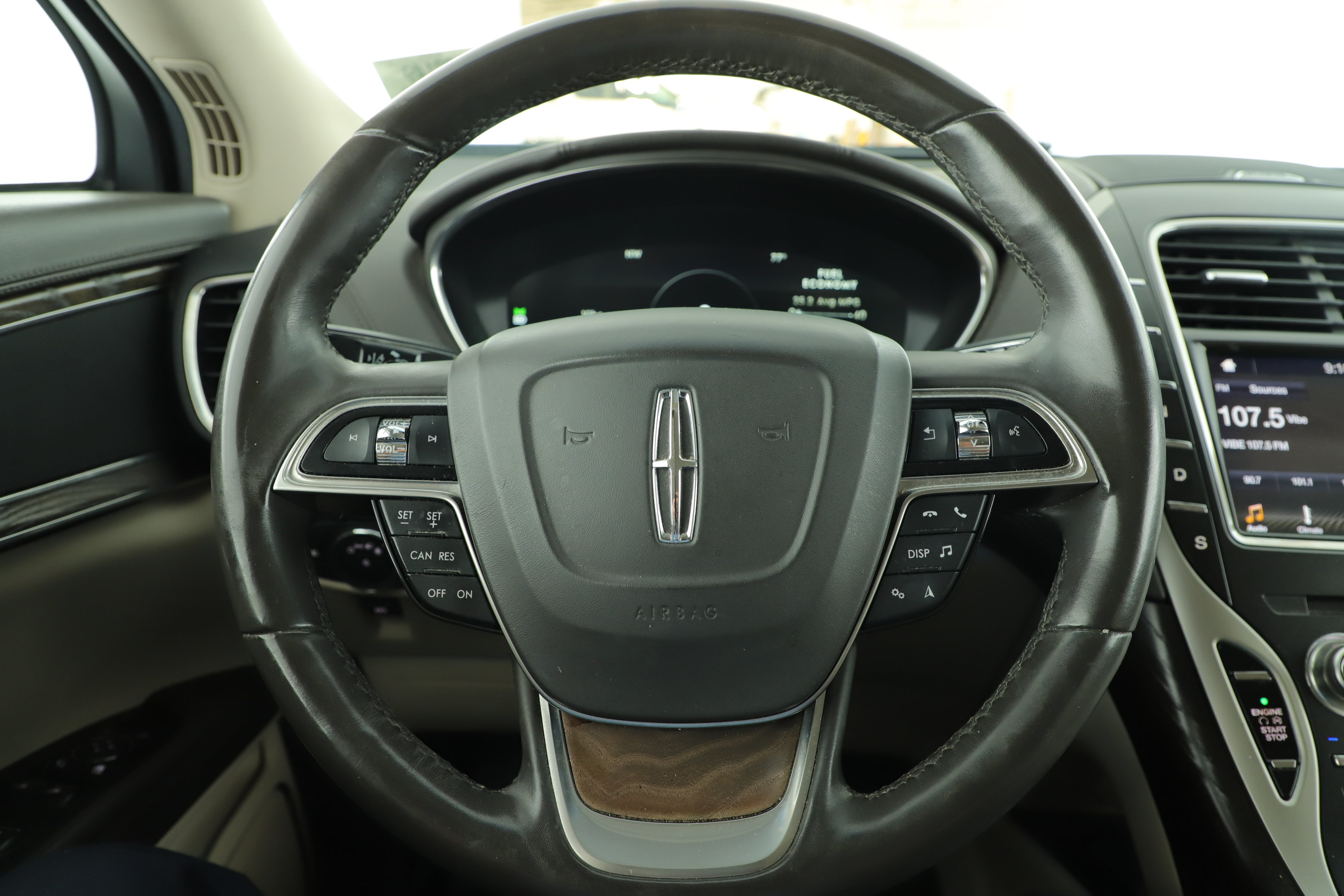 Used 2019 Lincoln Nautilus Select w/ Cargo Utility Package FWD image 13