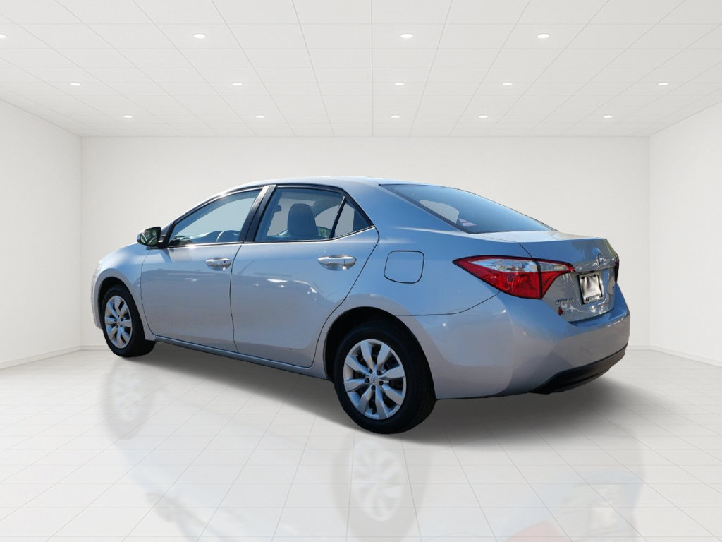 Used 2016 Toyota Corolla LE FWD image 4
