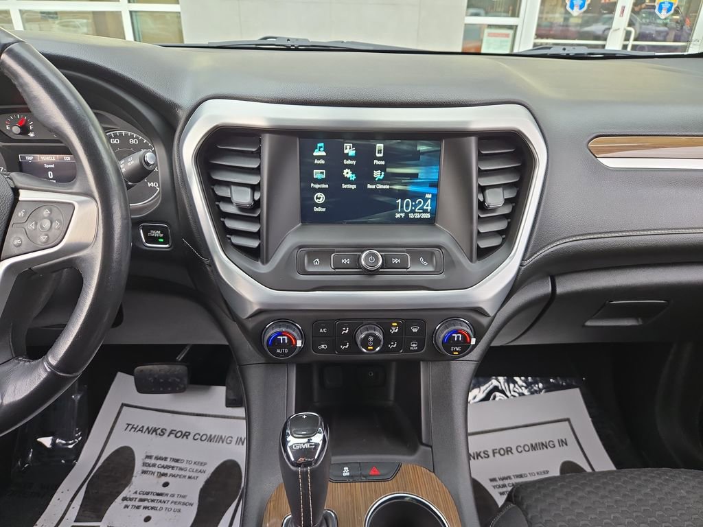 Used 2019 GMC Acadia SLE image 23