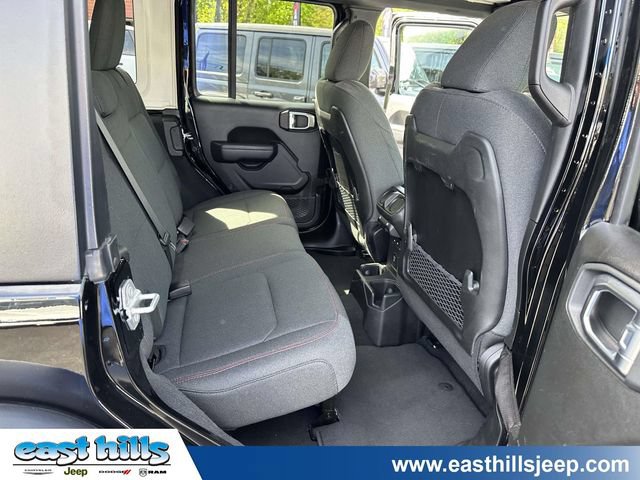 Certified 2025 Jeep Wrangler Unlimited Rubicon AWD/4WD image 23
