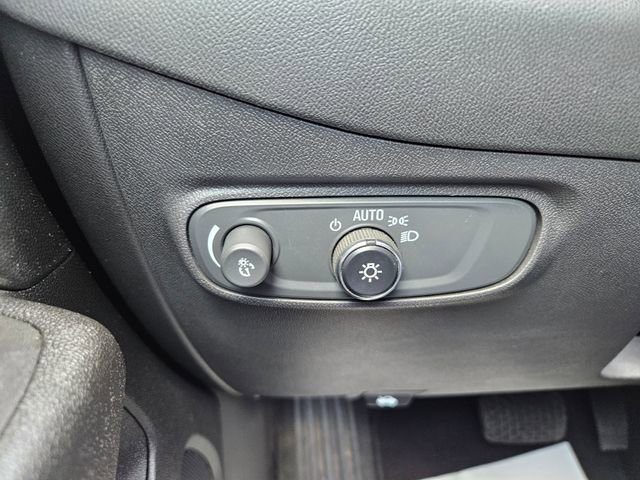 Used 2022 Chevrolet Equinox LT image 28