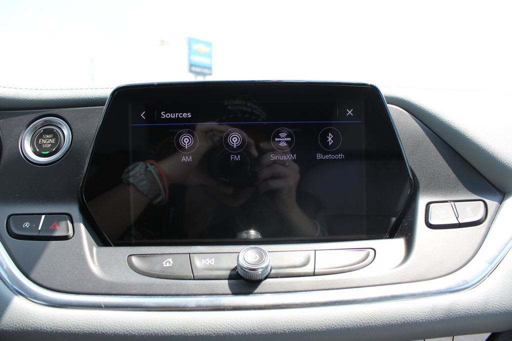Used 2020 Chevrolet Blazer LT w/ Sound & Technology Package FWD image 33
