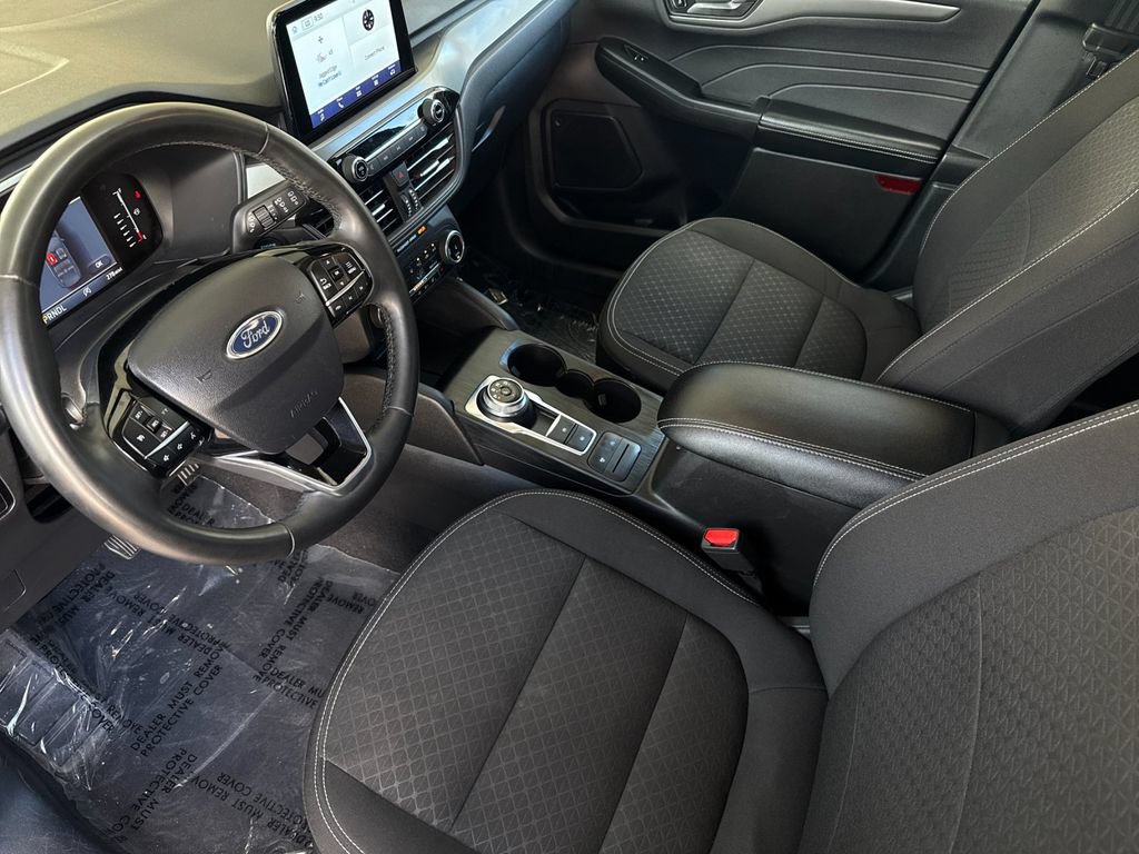 Used 2024 Ford Escape Active AWD/4WD image 9