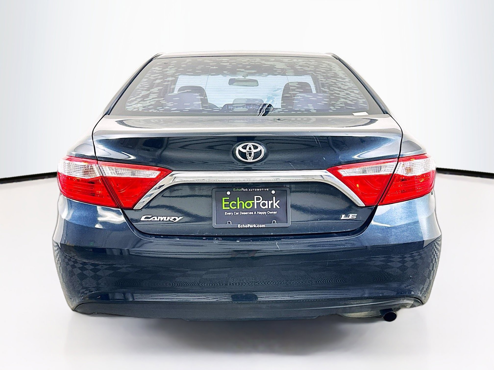 Used 2015 Toyota Camry LE FWD image 7