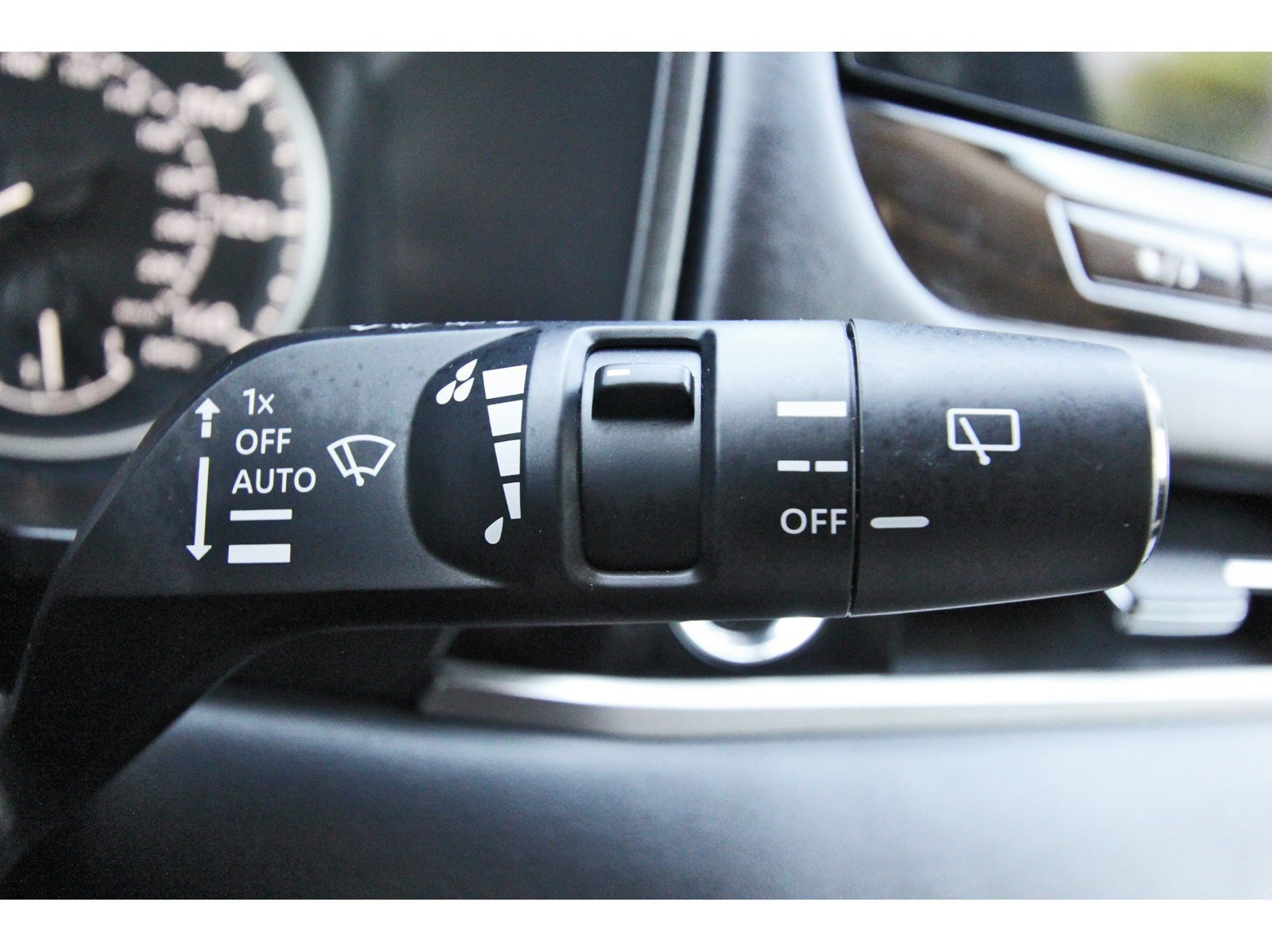 Used 2025 Mitsubishi Outlander SE FWD image 18