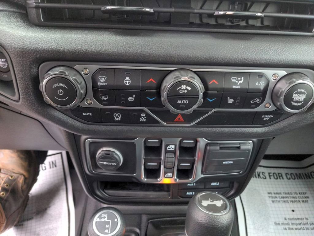 New 2025 Jeep Wrangler Sport S image 15