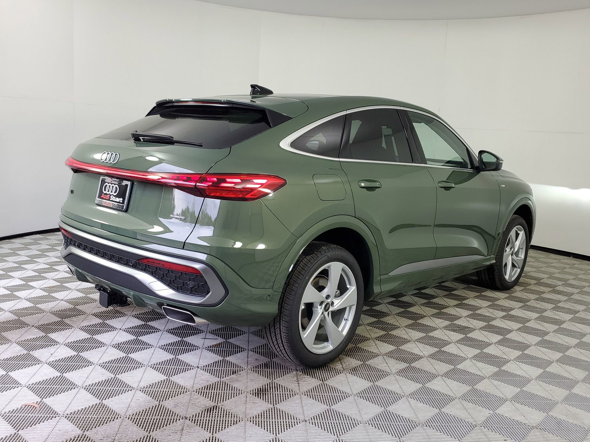 New 2026 Audi Q5 Premium Plus AWD/4WD image 10