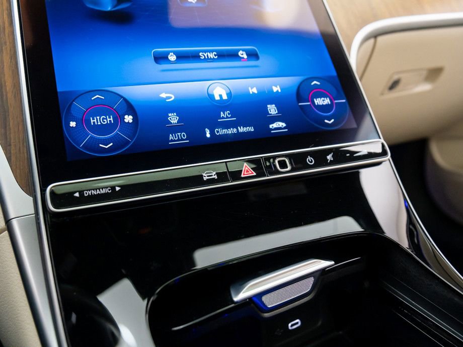 Used 2023 Mercedes-Benz C 300 4MATIC Sedan image 29