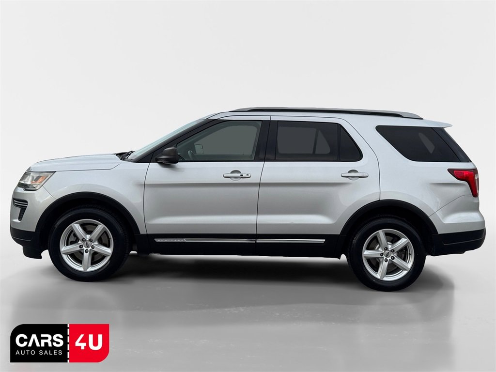 Used 2019 Ford Explorer XLT image 4