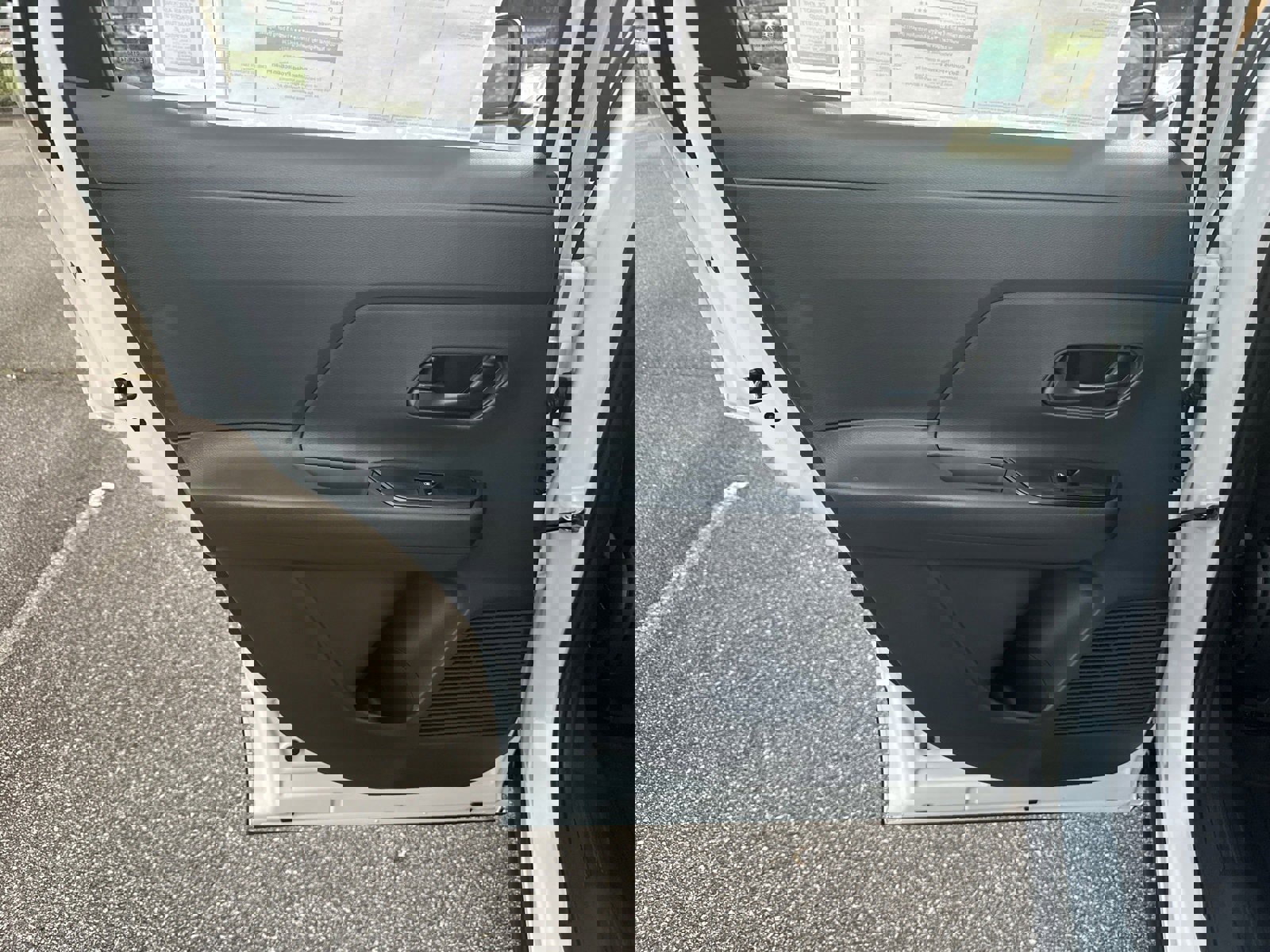 New 2026 Nissan Kicks S image 21