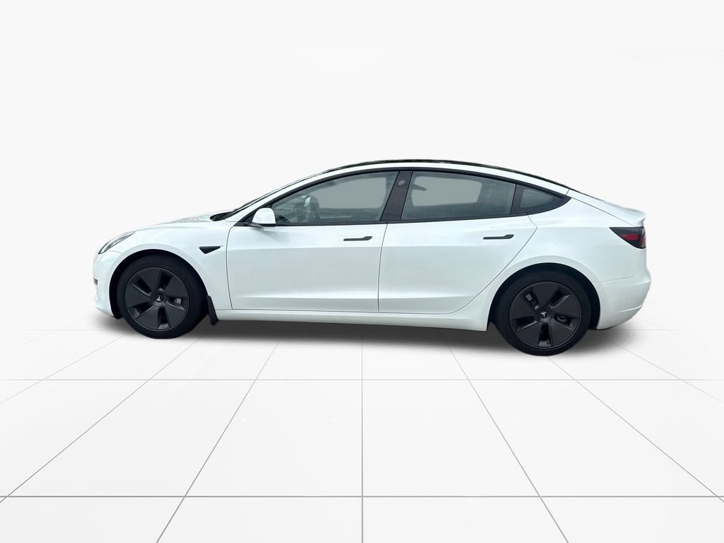 Used 2023 Tesla Model 3 Standard Range RWD image 4
