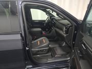 Used 2023 GMC Sierra 1500 AT4 w/ Technology Package AWD/4WD image 3