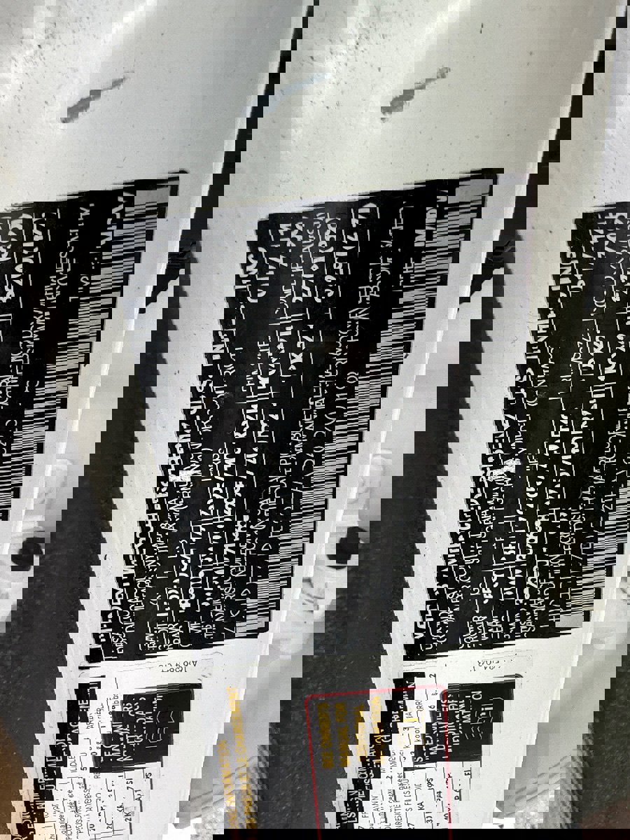 Used 2014 Mercedes-Benz GL 550 4MATIC image 33