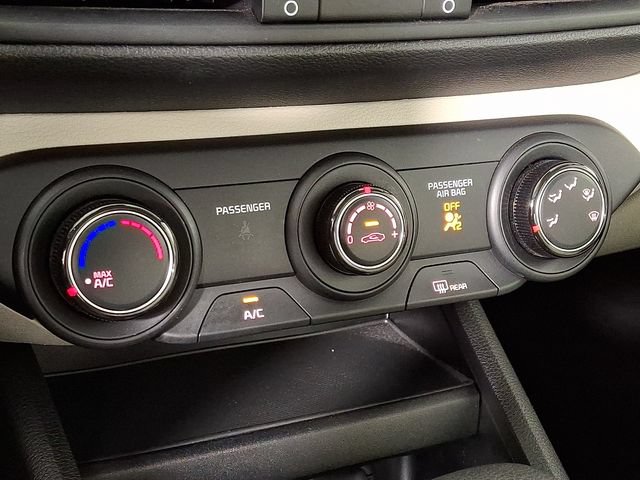 Used 2023 Kia Forte LXS w/ LXS Technology Package FWD image 17